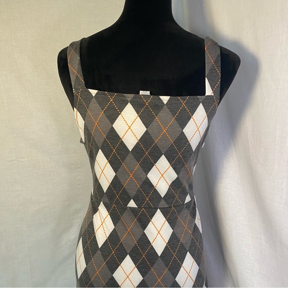 Arizona Diamond Print Gray and White Square Neck Midi Dress - Picture 6 of 8